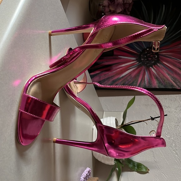 Charlotte Russe hot pink heels! - Picture 3 of 4